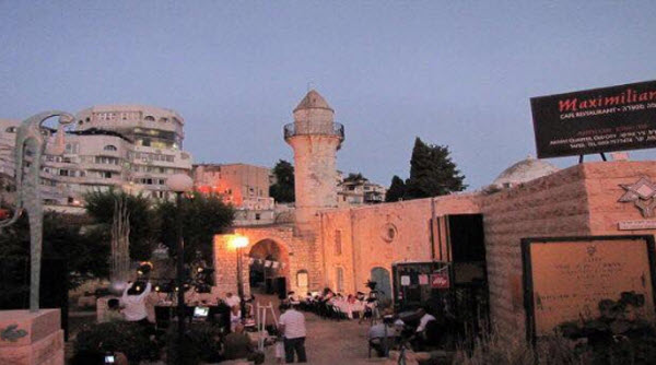 جامع-الظاهر-بيبرس-اصبح-حانة-وصالة-أفراح