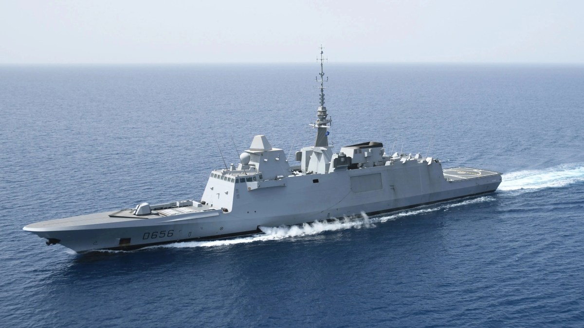 Les attaques du Yémen chassent un navire de guerre français de la mer ...